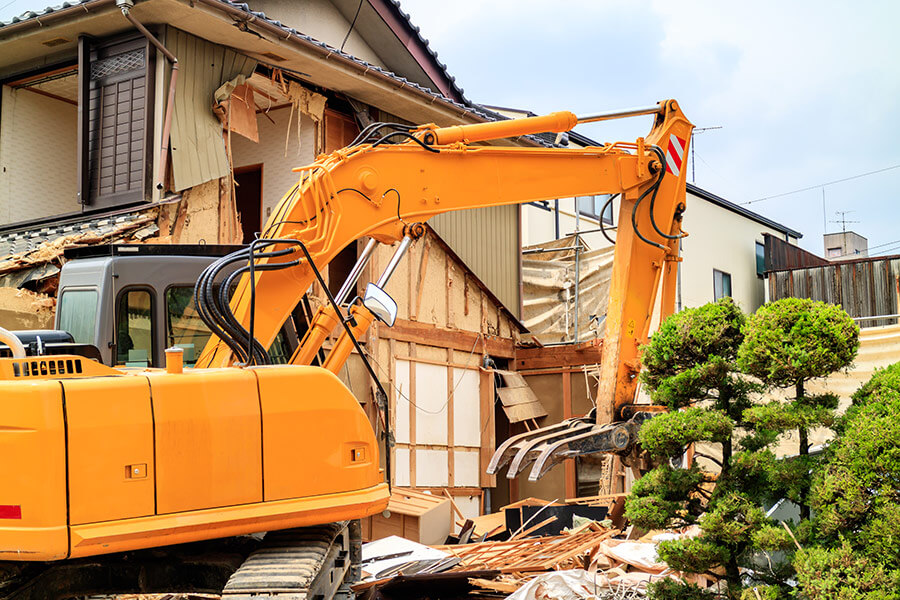 公式サイト掲載の住宅解体作業写真